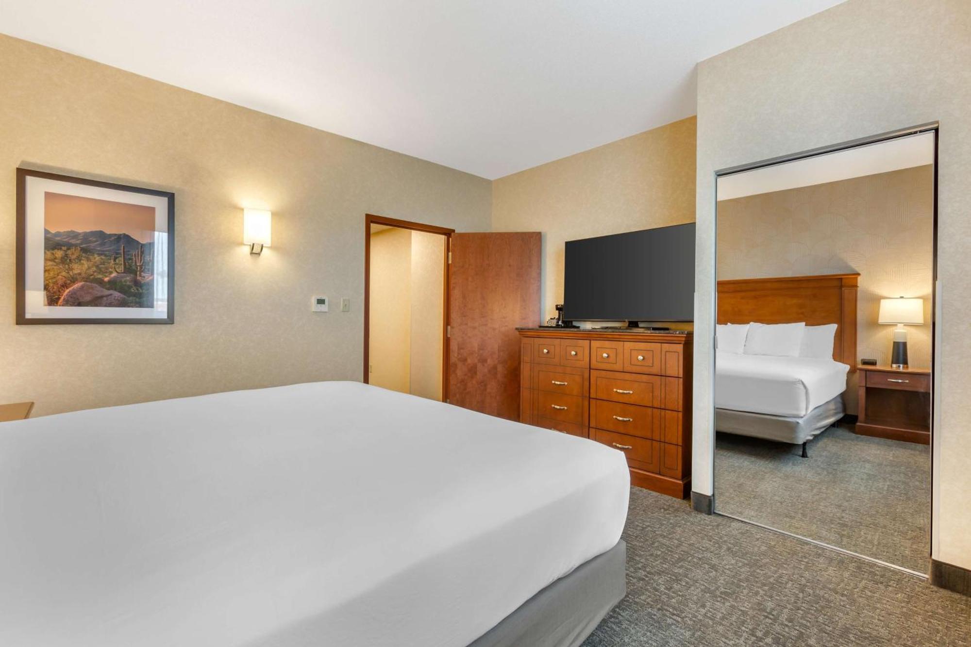 Drury Plaza Hotel Phoenix Tempe Esterno foto